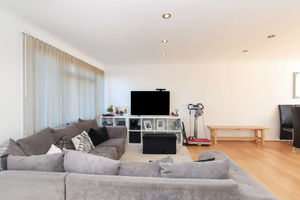 Photo 2- click for photo gallery